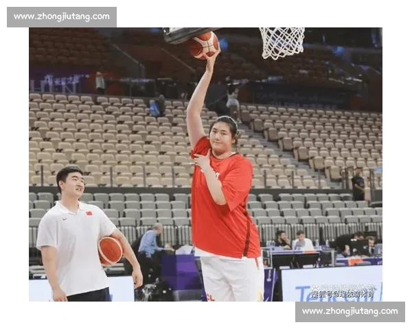 双塔闪耀!张子宇两战封神,宫鲁鸣的内线抉择成焦点 双塔闪耀!张子宇两战封神,宫鲁鸣的内线抉择成焦点