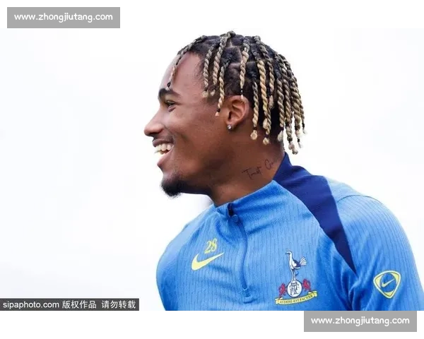 川崎前锋官宣高井幸大离队 创纪录 500 万镑加盟热刺开启英超征程 川崎前锋官宣高井幸大离队 创纪录 500 万镑加盟热刺开启英超征程