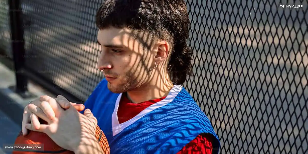 zoty体育🏃♂️运动不止步，青春不散场 —— 每一步都是超越自己的勋章！